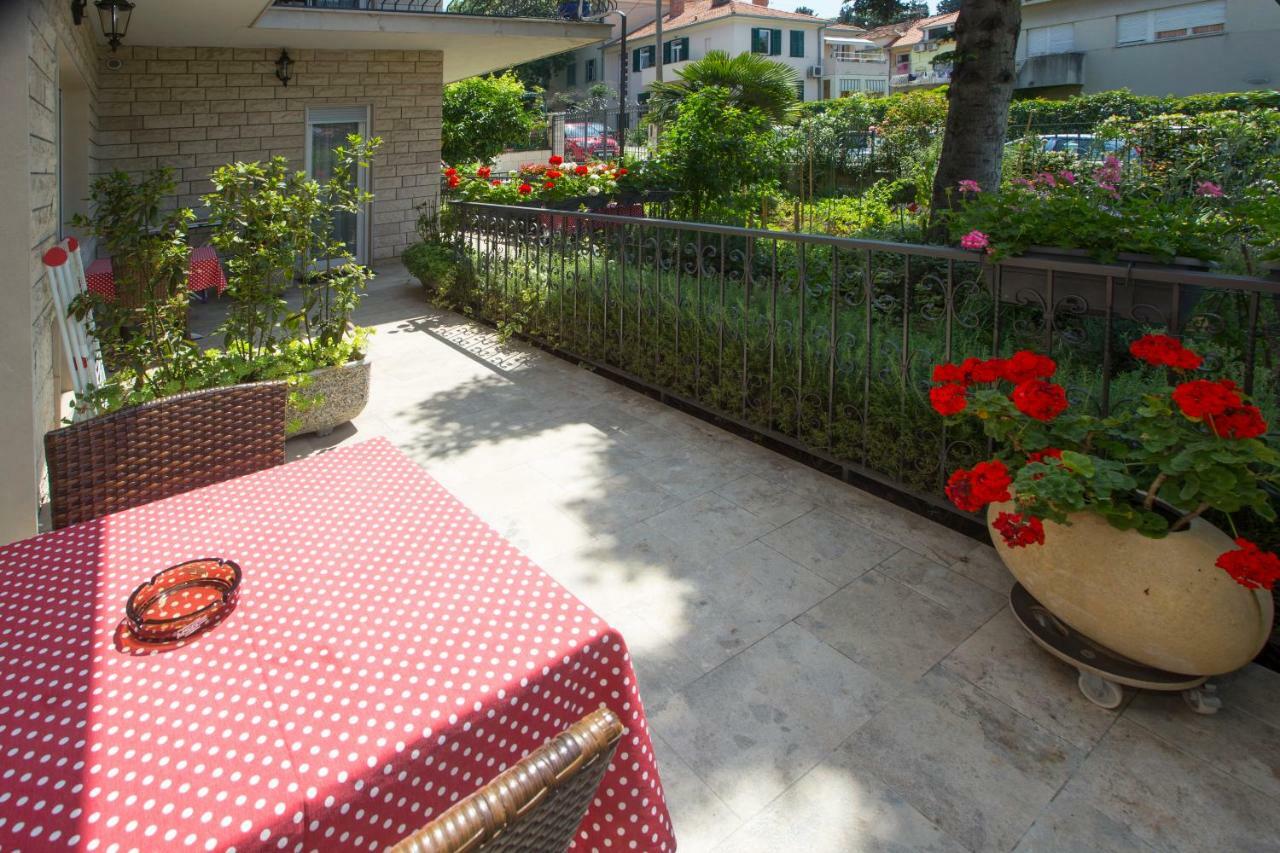 Apartments Ursic Сплит Экстерьер фото