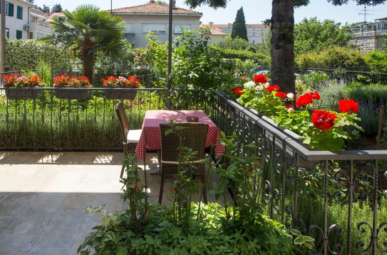 Apartments Ursic Сплит Экстерьер фото