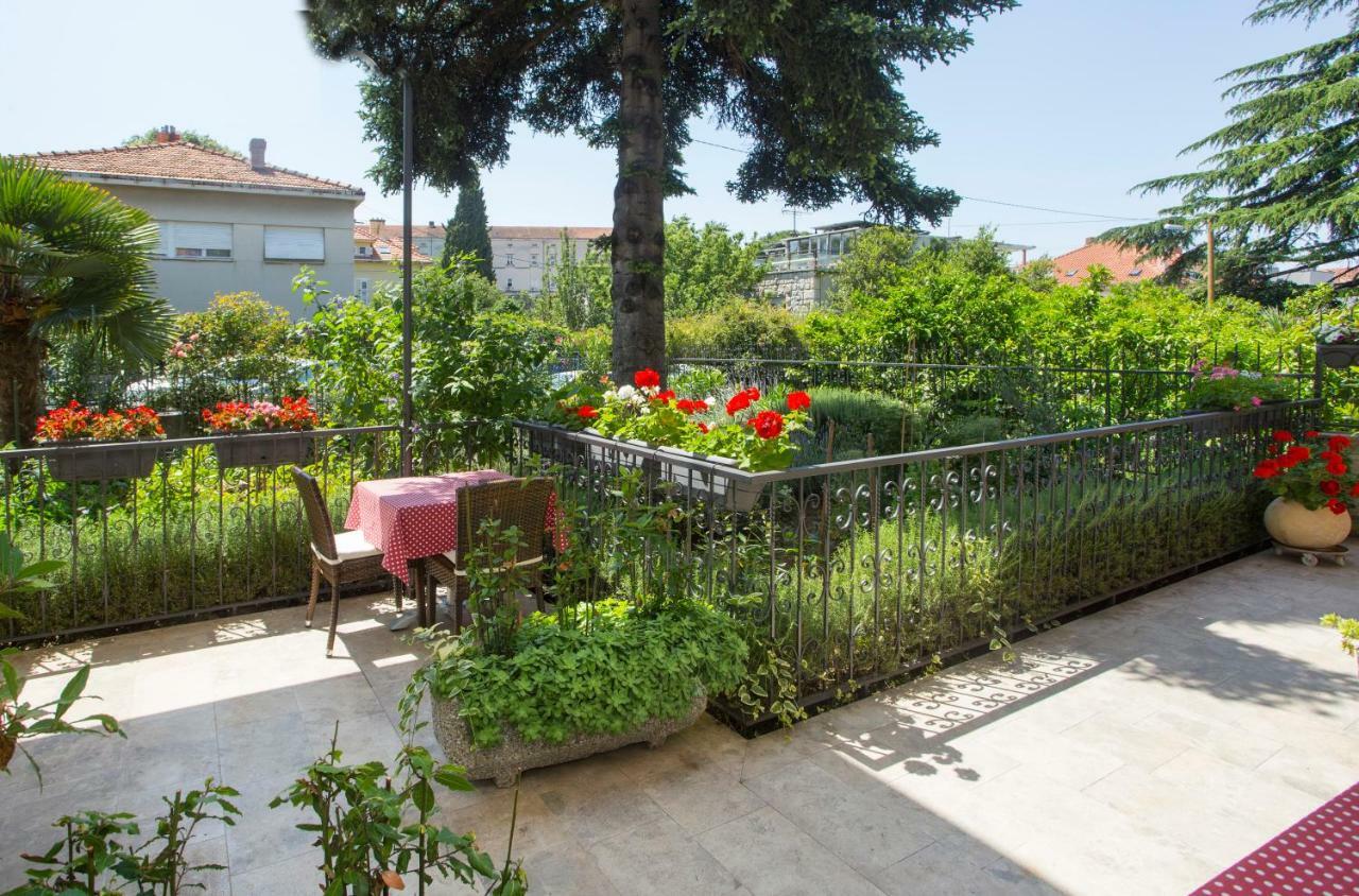 Apartments Ursic Сплит Экстерьер фото