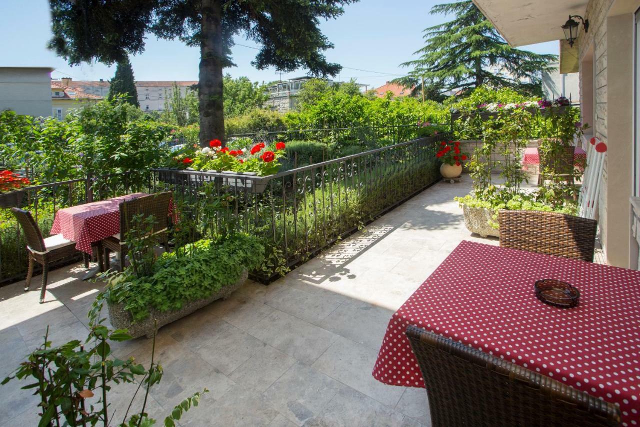 Apartments Ursic Сплит Экстерьер фото